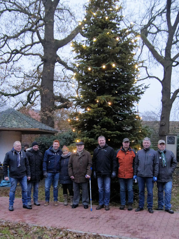 Weihnachtsbaum Schmücken 2017